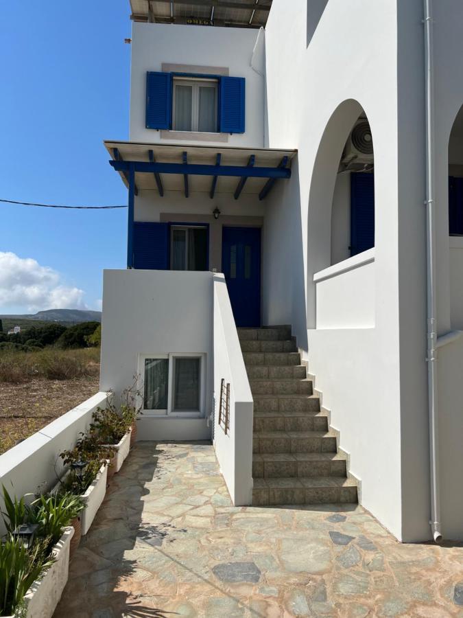 Athina Rooms Karvounades Exterior foto