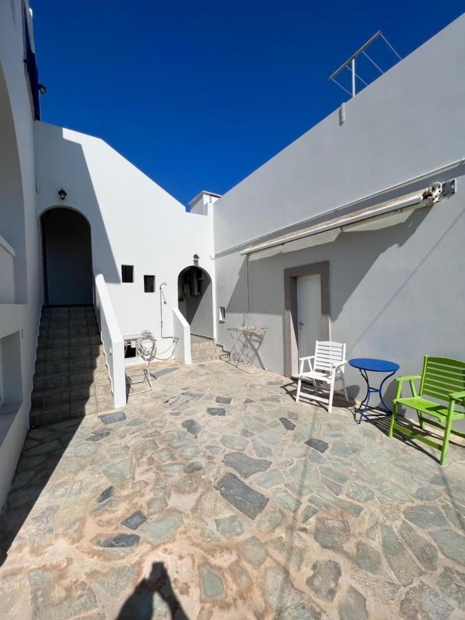Athina Rooms Karvounades Exterior foto